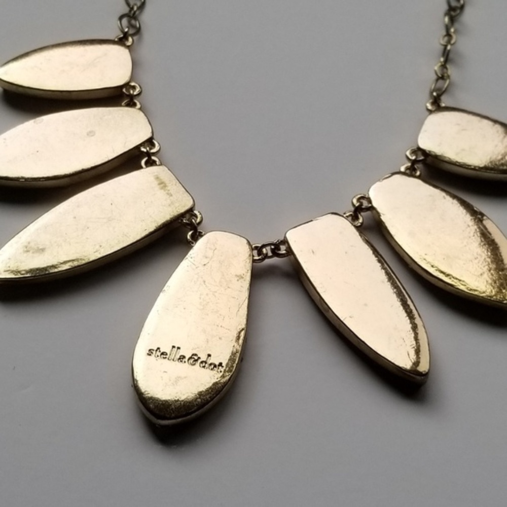 Stella & Dot Allegra Necklace - Picture 6 of 7
